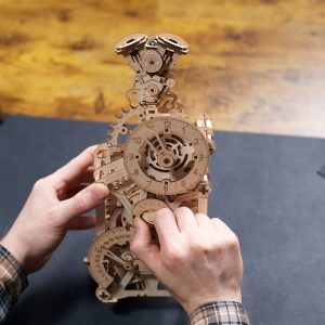 Engine Clock 4